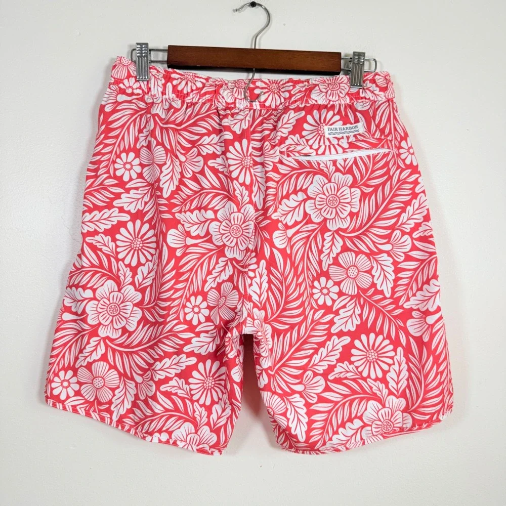 Fair Harbor The Bayberry Floral Tropical Swim Trunk Shorts Size Medium Red White
